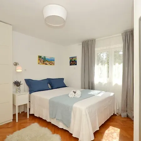 Bora Bora * Каштела