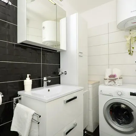 Bora Bora Apartament *